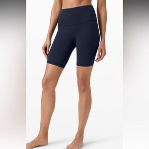 Lululemon Align High Rise Short 8" - True Navy size 14